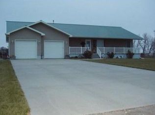 993 15th Ave, Saint Paul, NE 68873