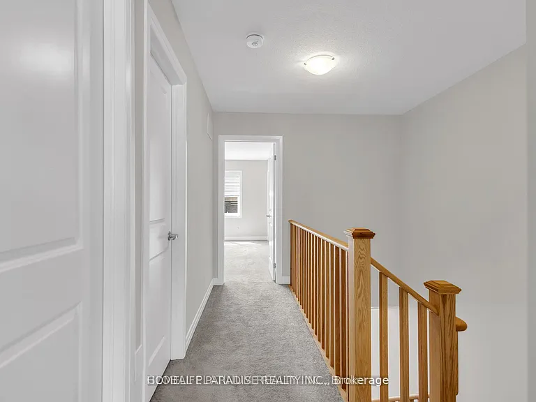 15 Blacklock St E #3 — Photo 9