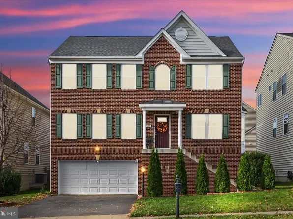 12450 Pfitzner Ct, Woodbridge, VA 22192