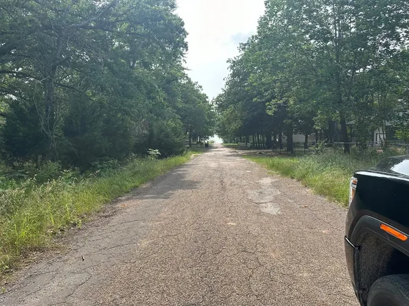 Wildgrove Dr, Mabank, TX 75156