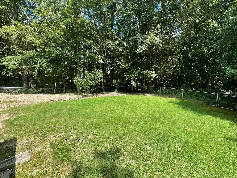 2423 Falcon Ct — Photo 22