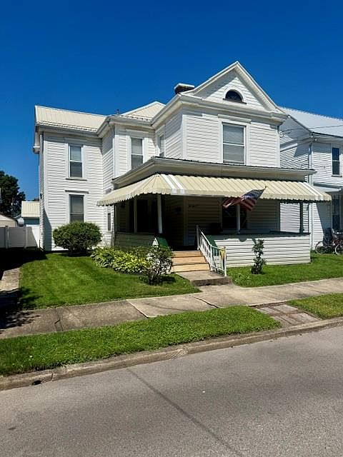 1st image of 211 Birch Avenue