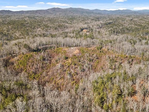 3rd image of 1776 Hap Holt Rd