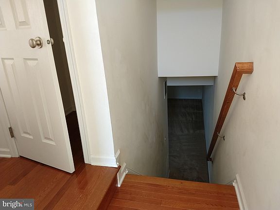 3rd image of 23266 Hanworth St