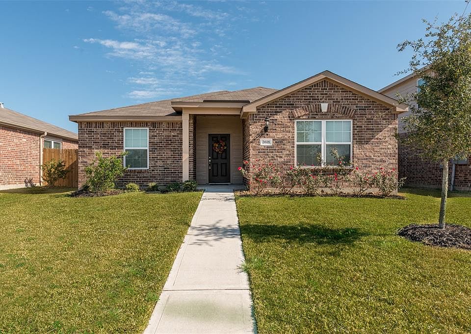 1st image of 2618 Watersail Dr
