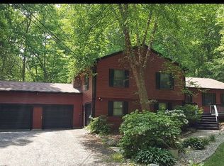 690 Major Potter Rd, Warwick, RI 02818