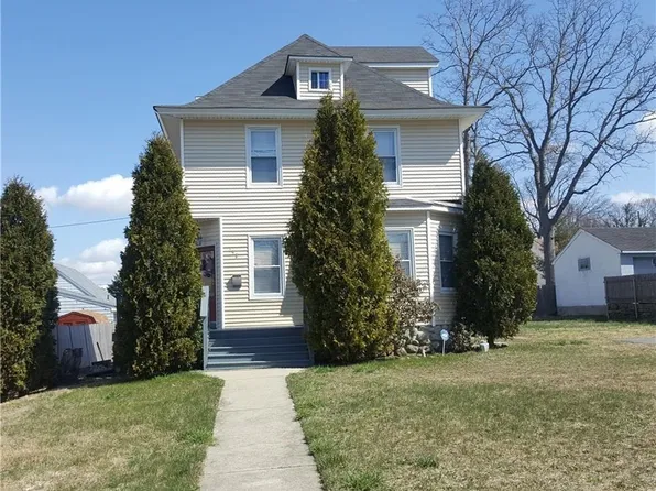 193 Brayton Ave, Cranston, RI 02920