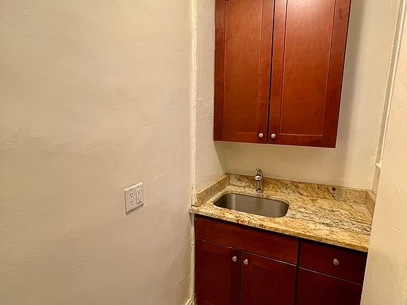 4th image of 31-15 21st Ave APT 2H