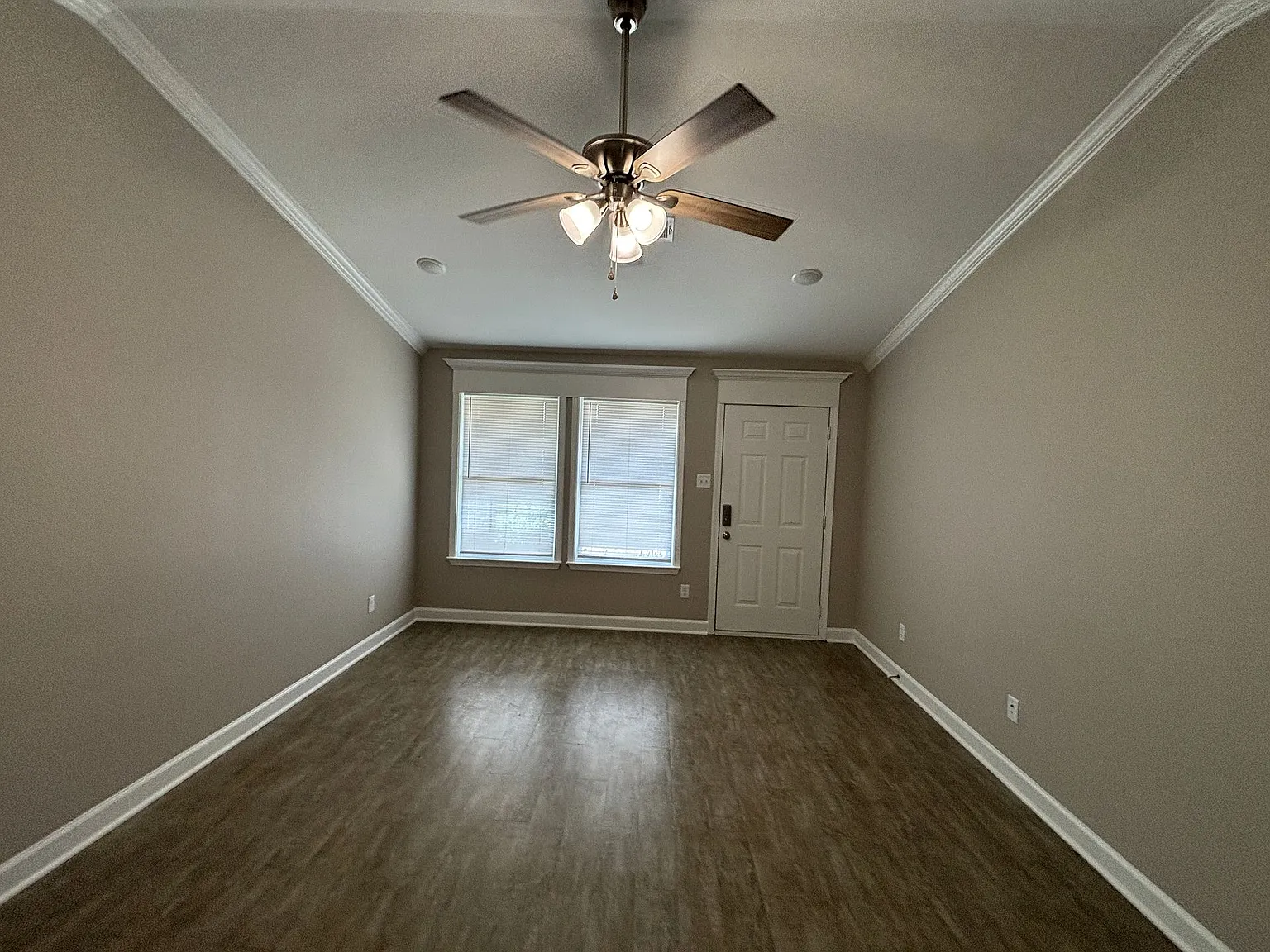 201 Sparrow Rd — Photo 4