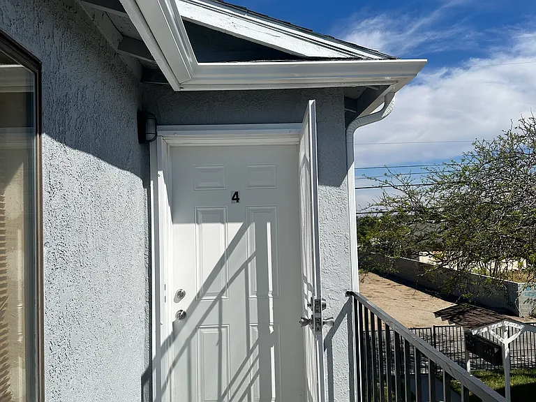 38457 10th Pl E #4 — Photo 3