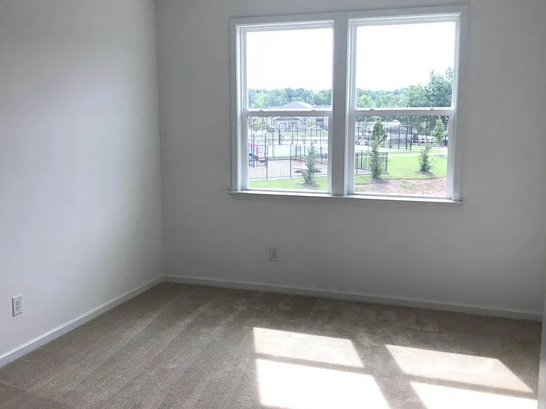 1007 Beyer Pl — Photo 24
