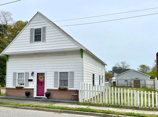 106 Locust St, Elizabeth City, NC 27909