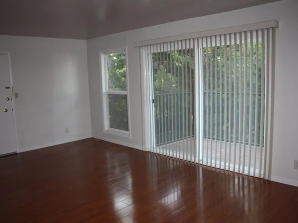 10242 Beardon Dr APT 3, Cupertino, CA 95014