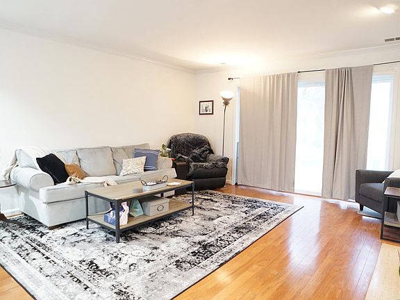 4th image of 7707 Lafayette Forest Dr #2