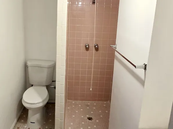 205-14 115th Drive image 9 of 17