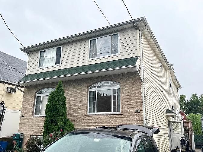 1st image of 188 Livingston Ave