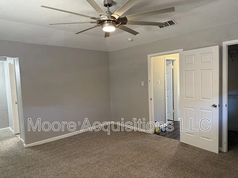 1833 Skyline Dr — Photo 19