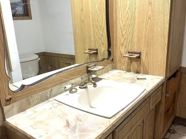 828 Cherry St — Photo 16
