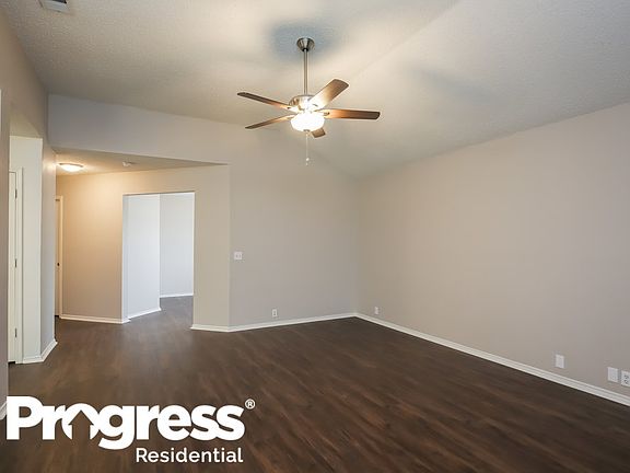 5th image of 1638 Auburn Way