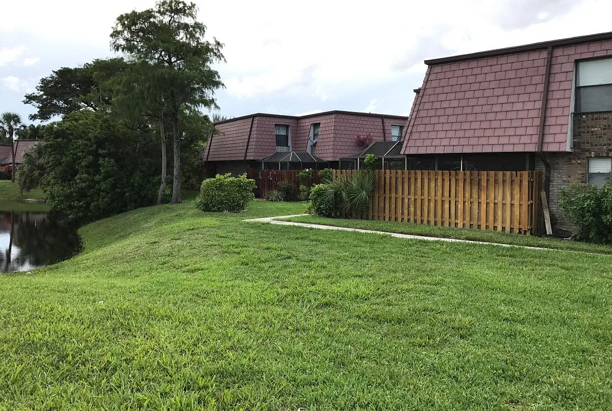 3 bed, 2.5 bath, 1450 sqft, $2,700 — Photo 2