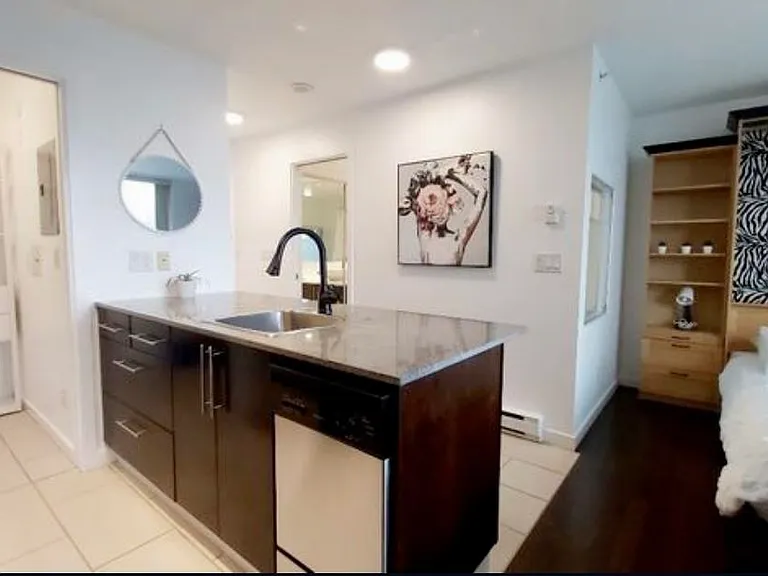 1225 Richards St #1905 — Photo 5