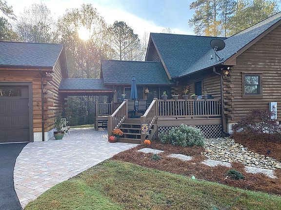 2nd image of 230 Lake Magnolia Way