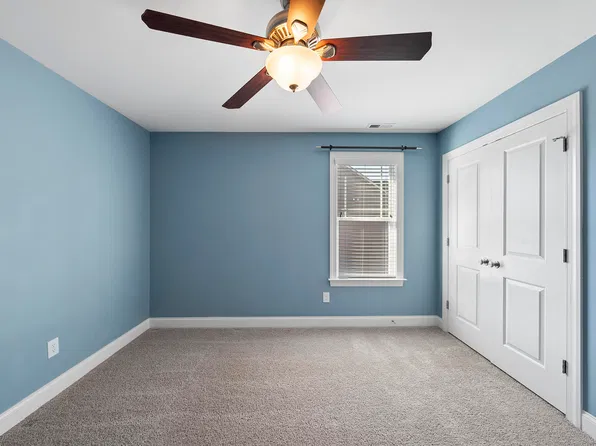 42 Ryland Dr, Clayton, NC 27520
