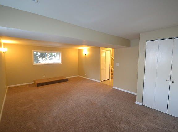 5th image of 1411 Arlington Ln