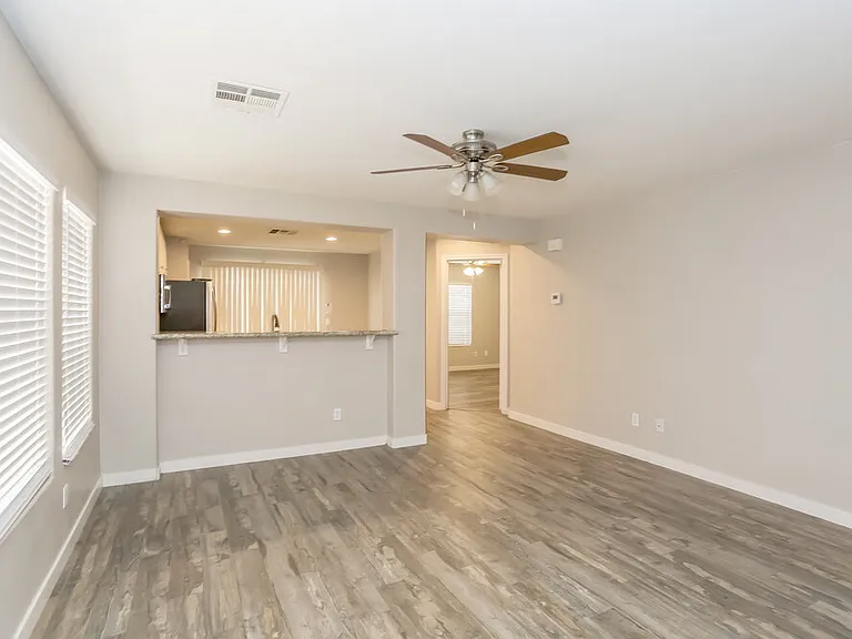 5036 Ironhorse Ranch Ave — Photo 3