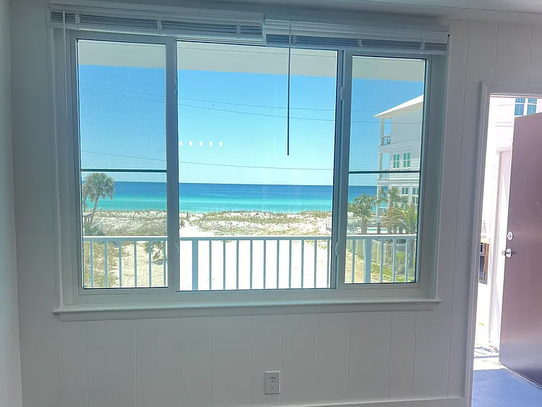 Mar-A-Sol Waterfront Residences — Photo 11