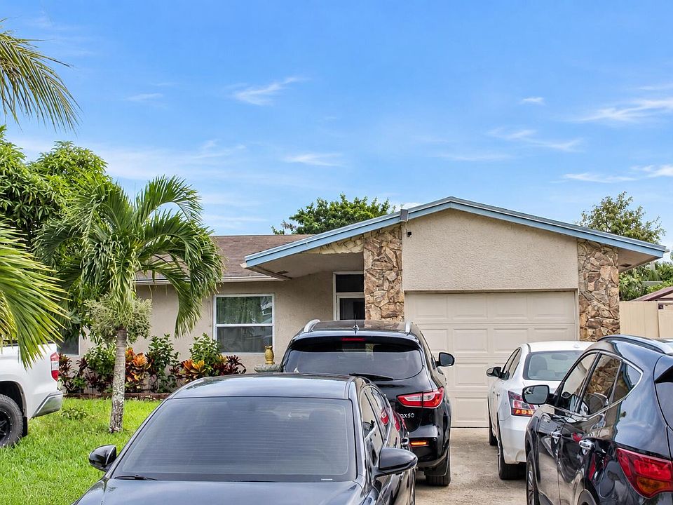 1st image of 7526 SW 8th Street