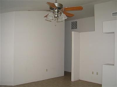 4th image of 2911 N Mountain Creek Way W