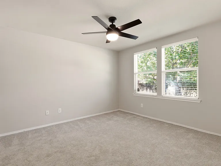 12858 Galaxy Dr — Photo 10