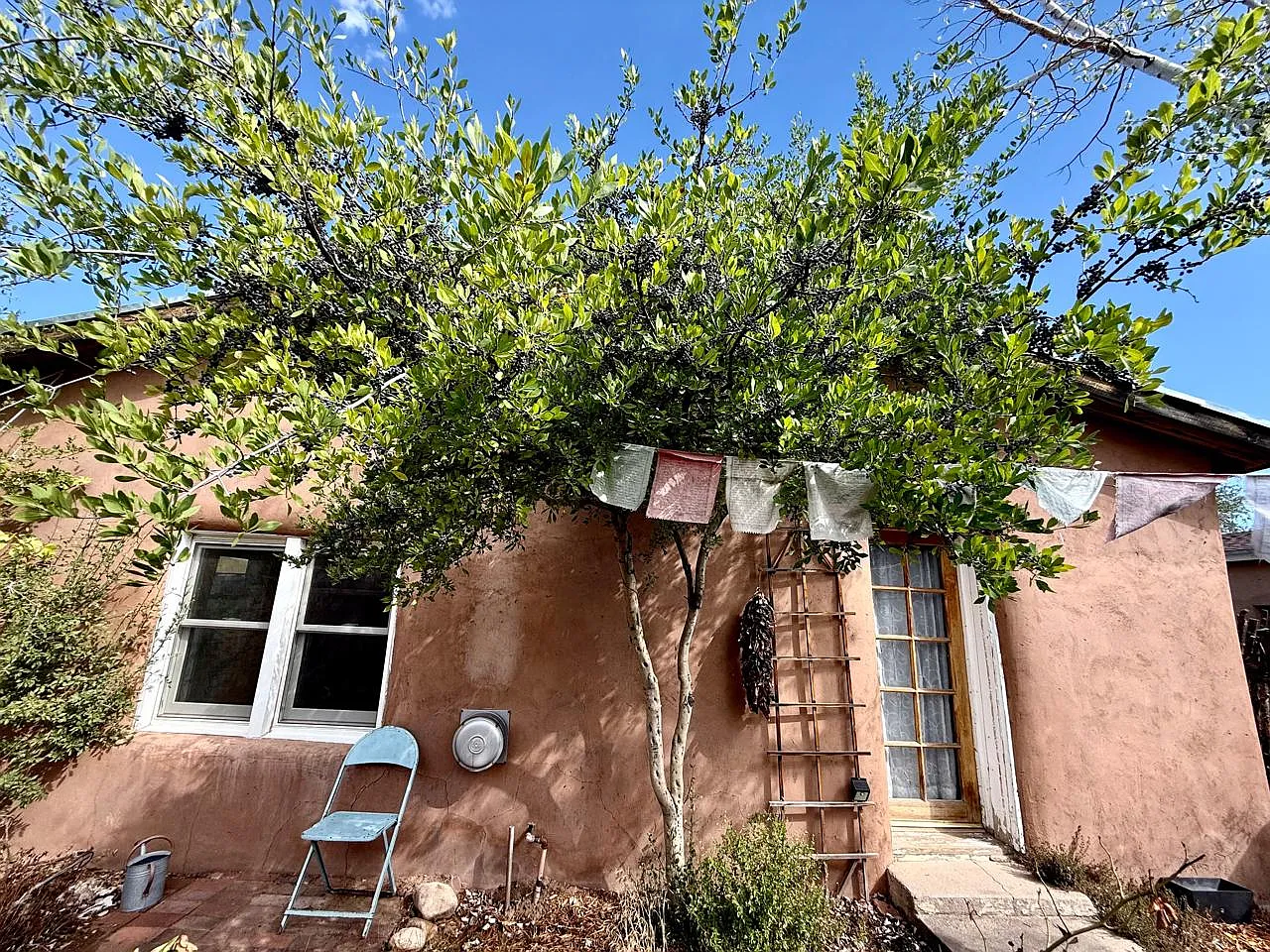 2 bed, 900 sqft, $1,995 — Photo 1