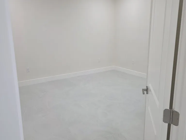 735 Dudley Ave S #735 — Photo 24