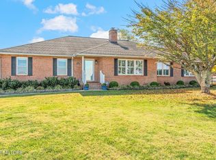 4920 Old Niles Ferry Rd, Maryville, TN 37801