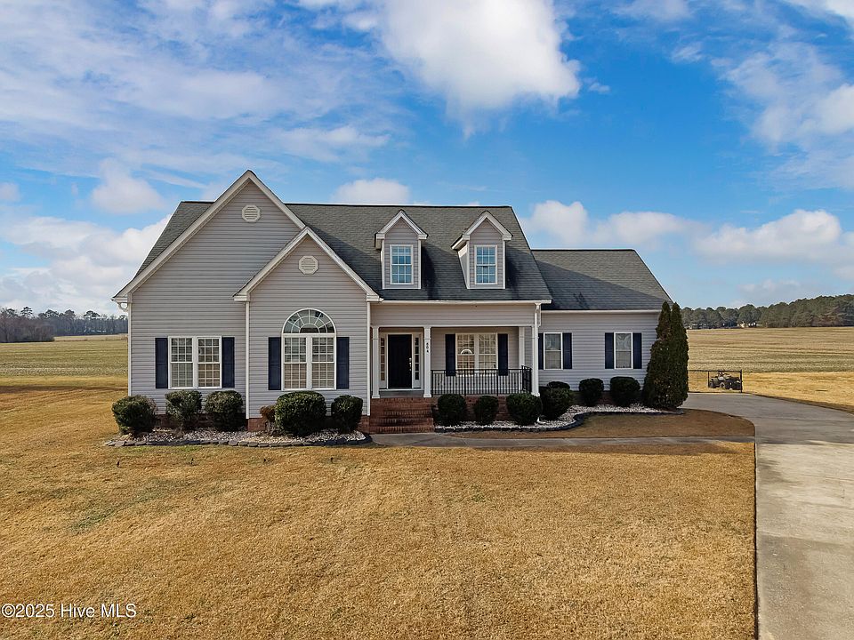 1st image of 804 Treyburn Circle