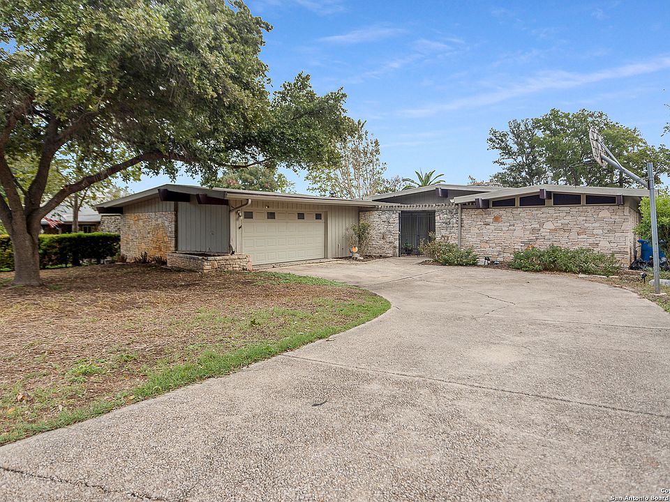 1st image of 9922 Tioga Dr.