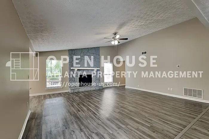 1207 Ridgeside Dr NW — Photo 4