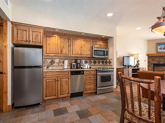 4th image of 2200 Village Inn Ct #608