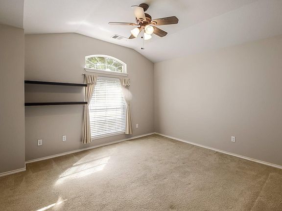 5th image of 10928 Quarry Oaks Trl