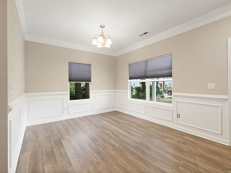 8035 E Glen Rd — Photo 9