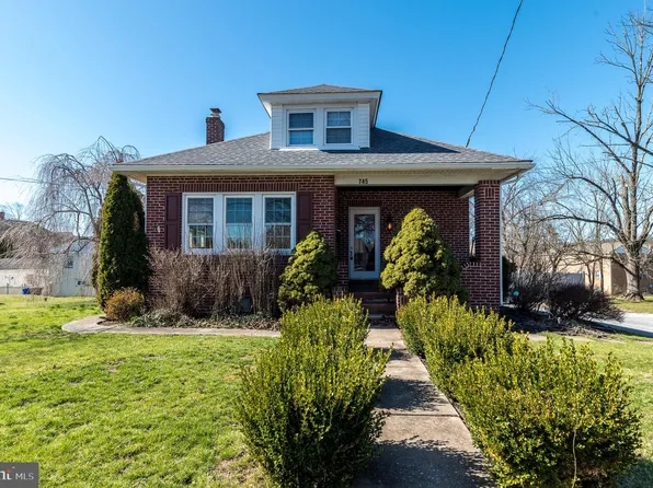 745 Willow St, Pottstown, PA 19464