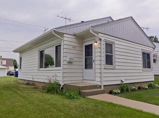 3761 S 20th St, Milwaukee, WI 53221