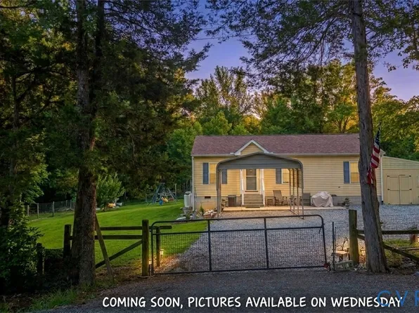 190 Eagle View Ln, Bumpass, VA 23024