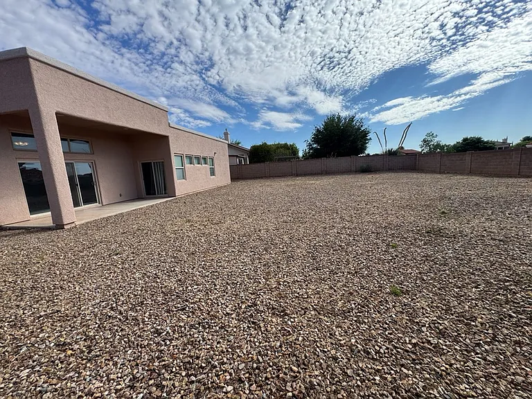 3603 Plaza De La Rosa — Photo 22