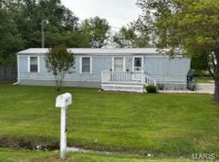 19871 Sample Ln, Advance, MO 63730