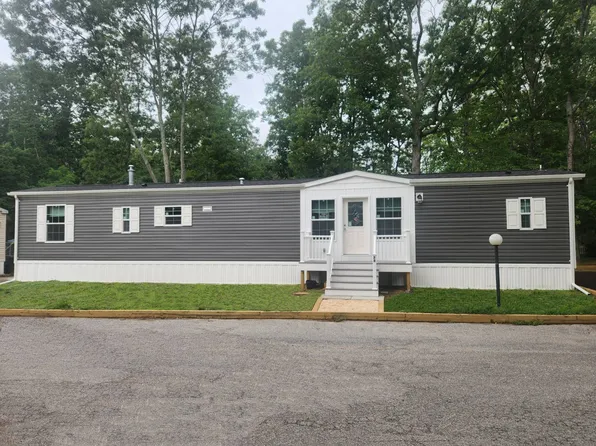 433 Mill Rd Unit 74, Calverton, NY 11933