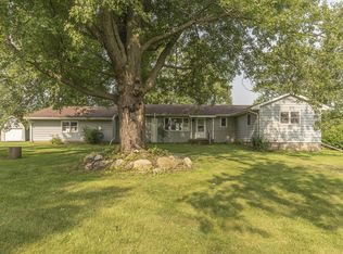 7926 Schneider Rd, Manchester, MI 48158