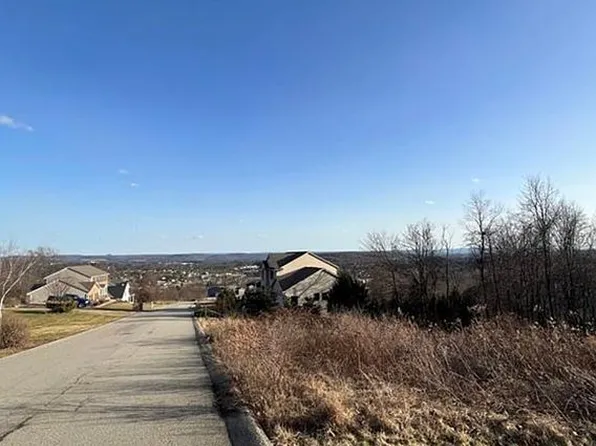 211 Skyline Dr, Indiana, PA 15701